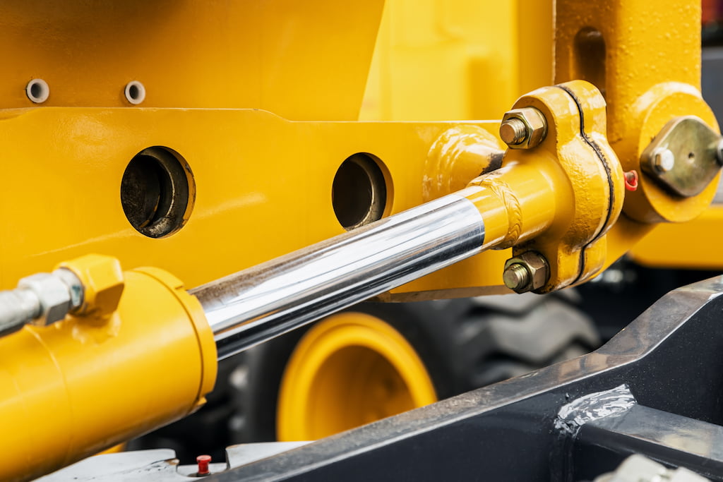 Tie Rod Cylinder vs. Welded Cylinder Which to Choose for Your Application?